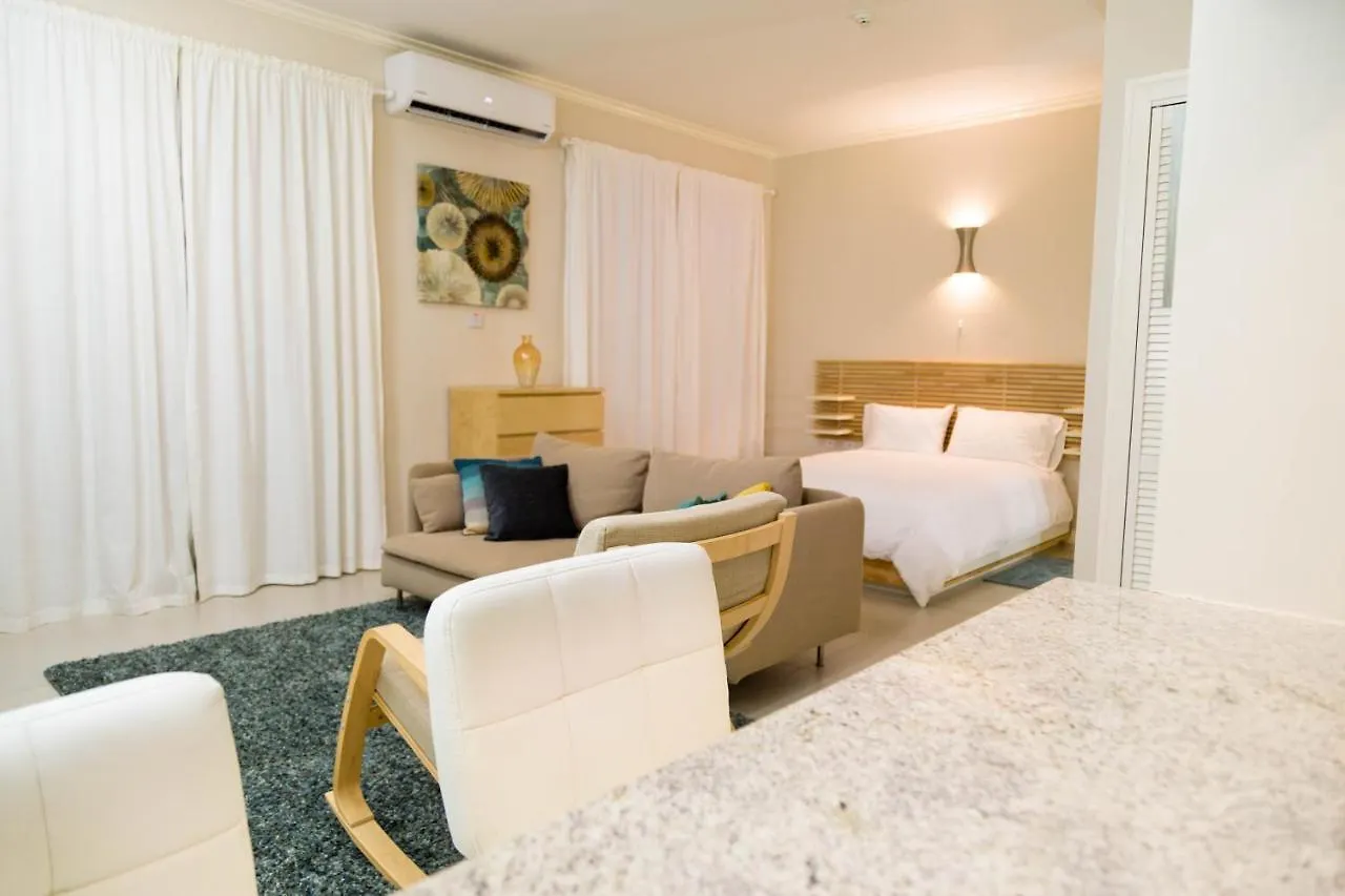 Choose To Be Happy At Ei8Ht! - Super Studios And Penthouse Apartment كينغستون 0*,  جامايكا